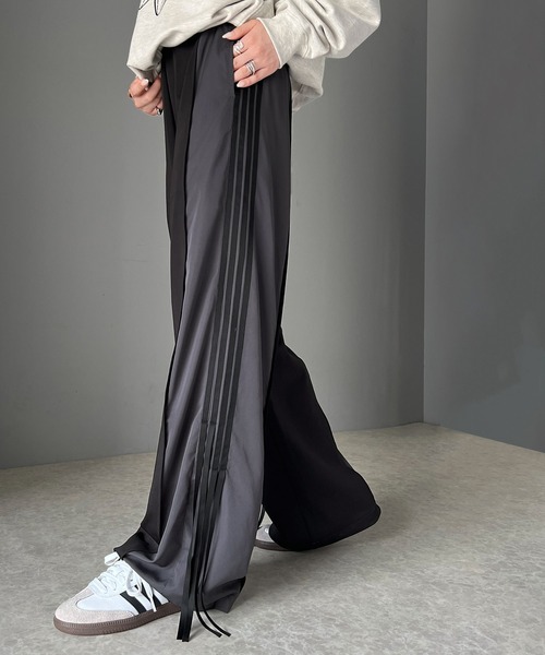 mily bilet（ミウィビレット）の「【mily bilet】ゆるっとキメて、ちゃんと可愛い。サイド リボン ２WAY 素材切り替え ワイド トラックパンツ（その他パンツ・レディース・ベージュ/ブラック/カーキ/チャコールグレー・LARGE/MEDIUM/SMALL/X-LARGE）」の5枚目の写真