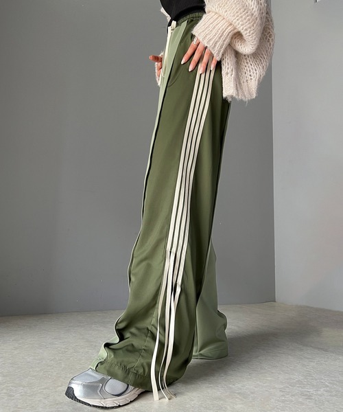 mily bilet（ミウィビレット）の「【mily bilet】ゆるっとキメて、ちゃんと可愛い。サイド リボン ２WAY 素材切り替え ワイド トラックパンツ（その他パンツ・レディース・ベージュ/ブラック/カーキ/チャコールグレー・LARGE/MEDIUM/SMALL/X-LARGE）」の8枚目の写真