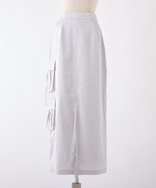 one after another NICE CLAUP（ワンアフターアナザーナイスクラップ）の「【OTONA NICE】カーゴポケットサテンスカート（スカート・レディース・アイボリー/グレー/ブラック・SMALL/MEDIUM）」の22枚目の写真