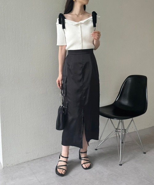 one after another NICE CLAUP（ワンアフターアナザーナイスクラップ）の「【OTONA NICE】カーゴポケットサテンスカート（スカート・レディース・アイボリー/グレー/ブラック・SMALL/MEDIUM）」の13枚目の写真