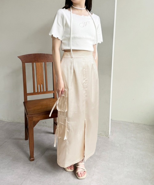 one after another NICE CLAUP（ワンアフターアナザーナイスクラップ）の「【OTONA NICE】カーゴポケットサテンスカート（スカート・レディース・アイボリー/グレー/ブラック・SMALL/MEDIUM）」の5枚目の写真