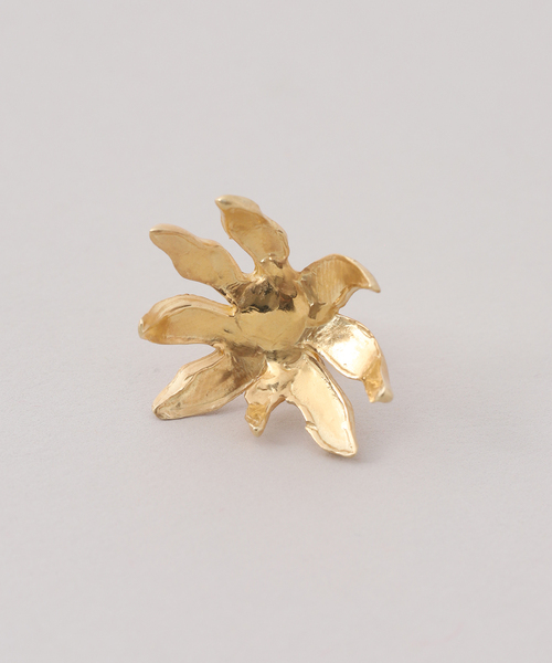 JOURNAL STANDARD(ジャーナルスタンダード)の「【MAISON DPULSE×TOLIGHT】 FLOWER*LEAF ピアス(ピアス(両耳用)・レディース・ゴールド・FREE)」の5枚目の写真