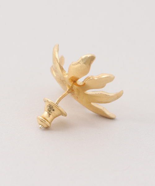 JOURNAL STANDARD(ジャーナルスタンダード)の「【MAISON DPULSE×TOLIGHT】 FLOWER*LEAF ピアス(ピアス(両耳用)・レディース・ゴールド・FREE)」の7枚目の写真