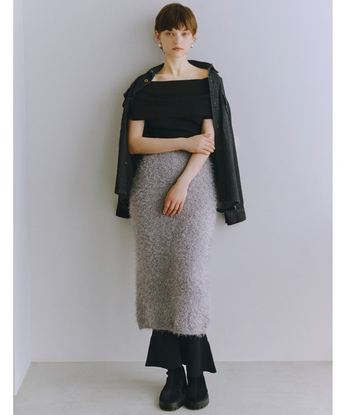 ゆき emmi atelier フリンジニットスカート emmi（エミ）の「【ONLINE限定】ラメフリンジニットスカート