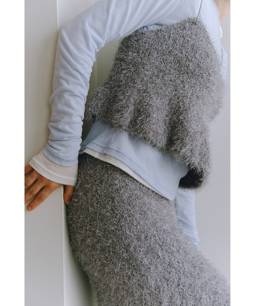 emmi（エミ）の「【ONLINE限定】ラメフリンジニットスカート