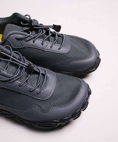 shoes365(シューズスリーシックスファイヴ)の「【shoes365】メッシュデザイン防滑アウトドアシューズ(その他シューズ・レディース・ダークグレー/ブラック・24.5cm/25.0cm/25.5cm/26.0cm/26.5cm/27.0cm)」の17枚目の写真