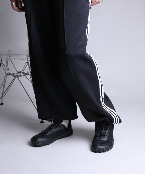 shoes365(シューズスリーシックスファイヴ)の「【shoes365】メッシュデザイン防滑アウトドアシューズ(その他シューズ・レディース・ダークグレー/ブラック・24.5cm/25.0cm/25.5cm/26.0cm/26.5cm/27.0cm)」の7枚目の写真