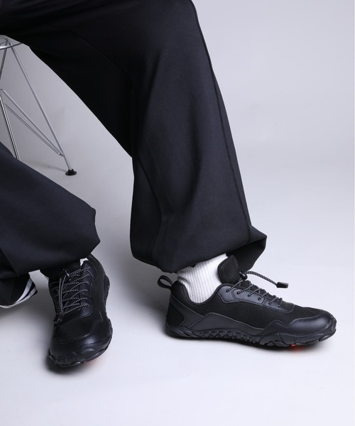 shoes365(シューズスリーシックスファイヴ)の「【shoes365】メッシュデザイン防滑アウトドアシューズ(その他シューズ・レディース・ダークグレー/ブラック・24.5cm/25.0cm/25.5cm/26.0cm/26.5cm/27.0cm)」の8枚目の写真