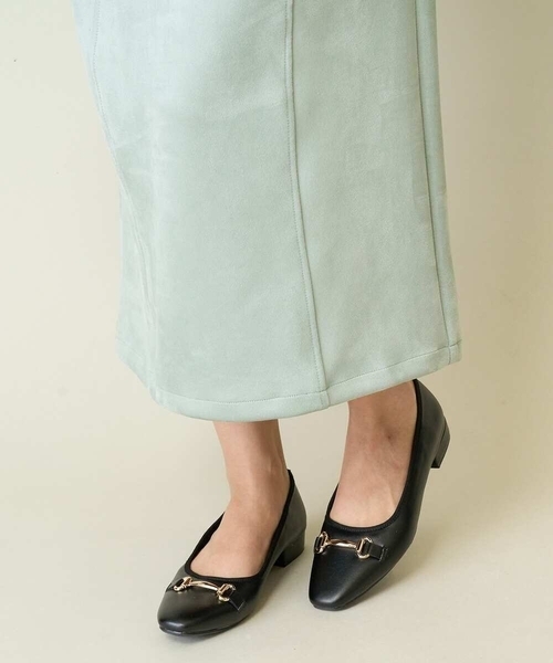 a.v.v（アーヴェヴェ）の「アソートバレエシューズ（バレエシューズ・レディース・ブラック/ゴールド・23.5/24.5/22.5）」の5枚目の写真