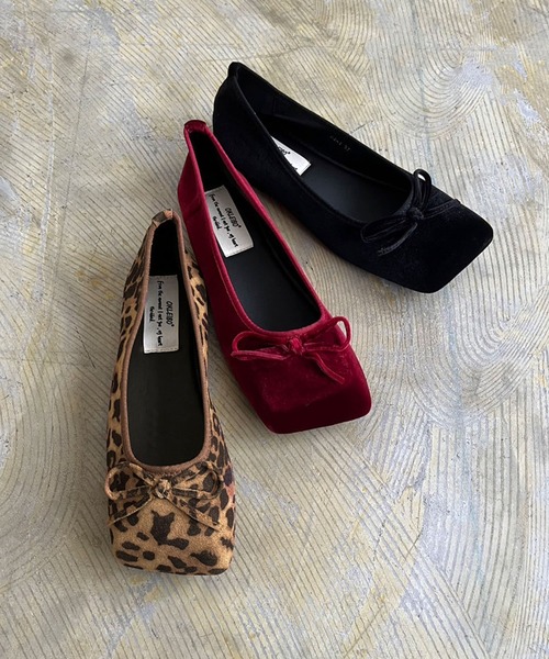 Jewelobe(ジュエローブ)の「ダイアゴナルトゥリボンバレエシューズ(バレエシューズ・レディース・レッド/ブラック/ブラウン系その他・XL/L/M/S)」の4枚目の写真