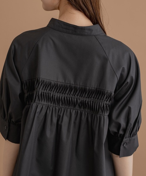 KATHARINE ROSS（キャサリンロス）の「【KATHARINE ROSS】【上品きれいめ/体型カバー】 ドミノプリーツブラウス（シャツ/ブラウス・レディース・ブラック/グレイッシュベージュ・MEDIUM）」の16枚目の写真