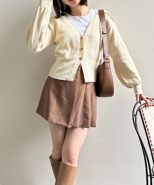 a lot of love(ア ロット オブ ラブ)の「3ボタンエレガントカーディガン(カーディガン/ボレロ・レディース・ブラック/オフホワイト・FREE)」の6枚目の写真