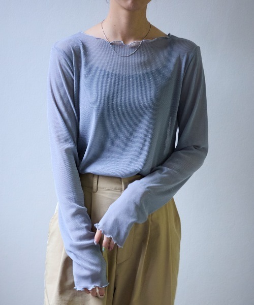 TRIANGLE PALETTE(トライアングルパレット)の「シアーラメ ボートネック長袖トップス(Tシャツ/カットソー・レディース・ブラック/ホワイト/ライトグレー/インディゴブルー/グレー/アイボリー/ブラウン・FREE)」の5枚目の写真