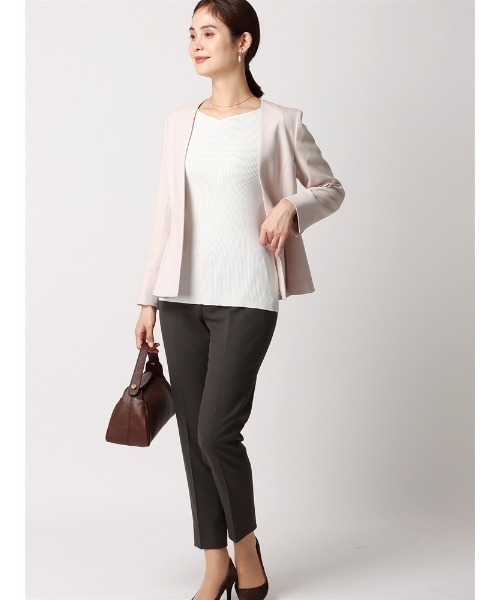 SUIT SQUARE（スーツスクエア）の「ハートネックリブニット 半袖 ハンドウォッシュ ドライレーヨン 無地（ニット/セーター・レディース・ベージュ/ホワイト/ブラウン・38(9号)）」の13枚目の写真