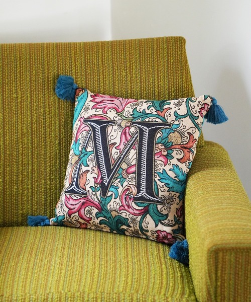 JACQUARD CUSHION/アルファベット ジャガード織 クッション