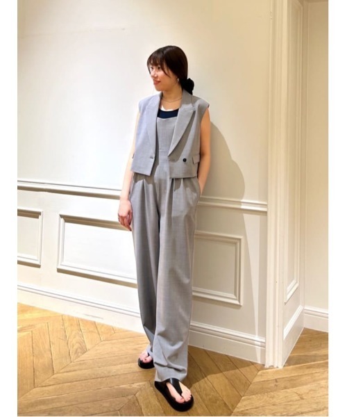 allureville（アルアバイル）の「ストレッチトロショートジレ（ベスト・レディース・ベージュ/グレー系その他/ブラック・2）」の4枚目の写真