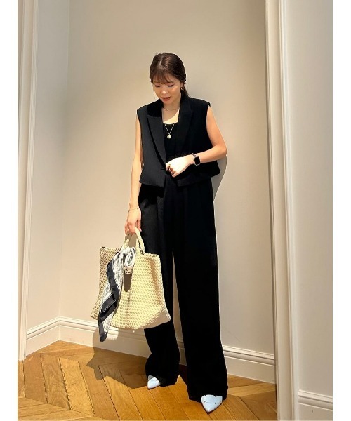 【美品】レジィーナロマンティコ　ジレ　ベスト　サングラスドッグ　ストレッチ　36 セール】ストレッチトロショートジレ（ベスト）｜allureville