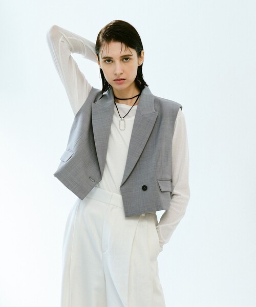 allureville（アルアバイル）の「ストレッチトロショートジレ（ベスト・レディース・ベージュ/グレー系その他/ブラック・2）」の19枚目の写真