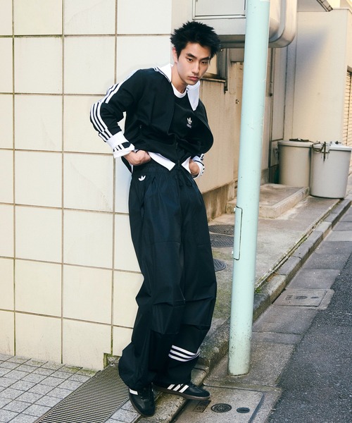 セール】【ZOZO限定】Neuclassics トラックパンツ / アディダス