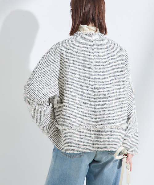 journal standard L'essage(ジャーナルスタンダードレサージュ)の「GIOLICA ツイードVネック ジャケット(ノーカラージャケット・レディース・ブラック系その他・FREE)」の19枚目の写真