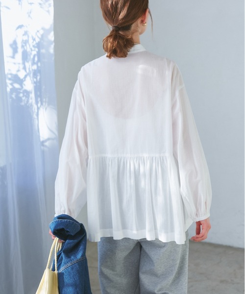 ROPE' PICNIC(ロペピクニック)の「【接触冷感・通気性】お着軽シャツシリーズ/綿ボイルペプラムシャツ(シャツ/ブラウス・レディース・オレンジ/イエロー/ブラウン/ライトグリーン/ピンク/サックスブルー/オフホワイト/ブルー・38/40/36)」の13枚目の写真