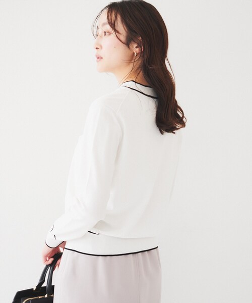 UNTITLED（アンタイトル）の「【アンサンブル可能】ボウタイ 配色プルオーバーニット（ニット/セーター・レディース・ブルー/ベビーピンク/ホワイト系5/ベージュ系その他7/ブラック系4・44/48/00/02/04）」の19枚目の写真