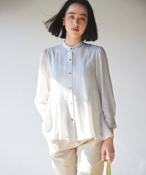 組曲(クミキョク)の「リヨセルシャーティングペプラム ブラウス(シャツ/ブラウス・レディース・ベージュ系1/サックスブルー系1/ネイビー系/アイボリー系・3/2)」の2枚目の写真