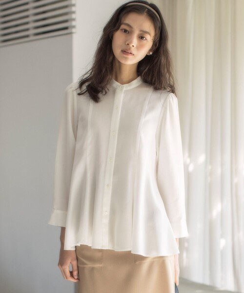 組曲(クミキョク)の「リヨセルシャーティングペプラム ブラウス(シャツ/ブラウス・レディース・ベージュ系1/サックスブルー系1/ネイビー系/アイボリー系・3/2)」の3枚目の写真