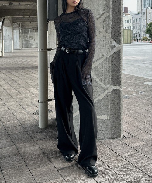 LVEU.(ラブユ.)の「【LVEU.】フレアスリーブラメシアートップス/ トップス カットソー シアー ラメ フレアスリーブ クルーネック レイヤード インナー ブラック シルバー ネイビー 韓国 韓国ファッション モード ZOZOTOWN限定(Tシャツ/カットソー・レディース・ネイビー/ブラック/シルバー・FREE)」の5枚目の写真