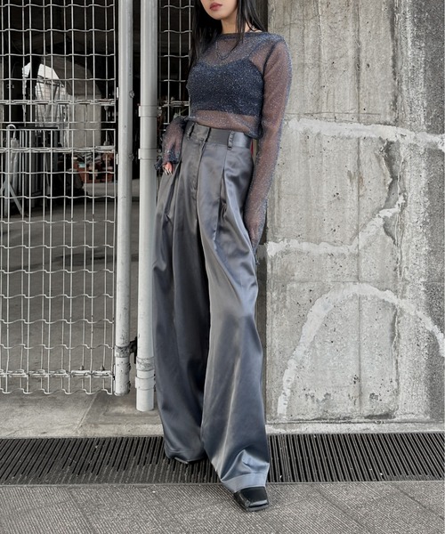 LVEU.(ラブユ.)の「【LVEU.】フレアスリーブラメシアートップス/ トップス カットソー シアー ラメ フレアスリーブ クルーネック レイヤード インナー ブラック シルバー ネイビー 韓国 韓国ファッション モード ZOZOTOWN限定(Tシャツ/カットソー・レディース・ネイビー/ブラック/シルバー・FREE)」の14枚目の写真