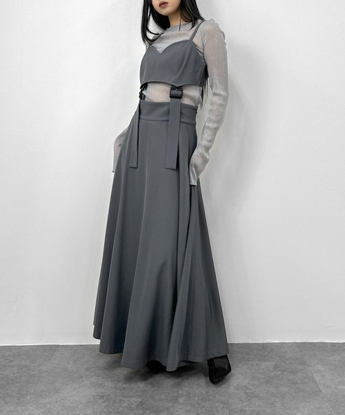 LVEU.(ラブユ.)の「【LVEU.】フレアスリーブラメシアートップス/ トップス カットソー シアー ラメ フレアスリーブ クルーネック レイヤード インナー ブラック シルバー ネイビー 韓国 韓国ファッション モード ZOZOTOWN限定(Tシャツ/カットソー・レディース・ネイビー/ブラック/シルバー・FREE)」の16枚目の写真
