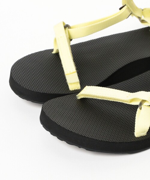 TEVA / ORIGINAL UNIVERSAL SLIM（23～25cm）