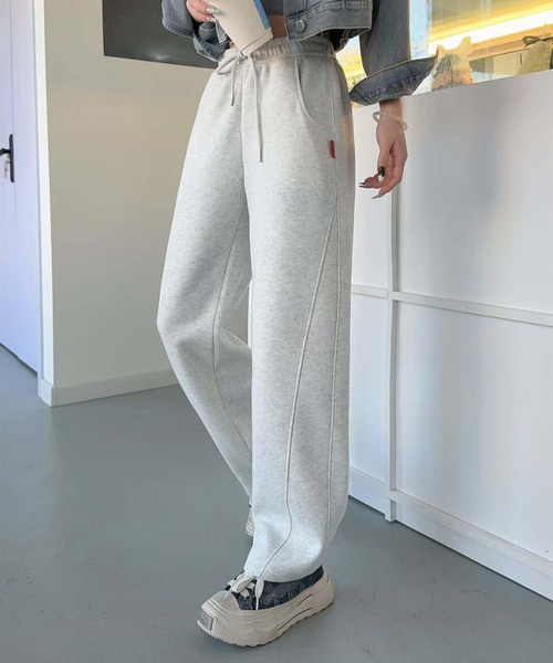 aimoha（アイモハ）の「セミワイドフィットパンツ（スウェットパンツ・レディース・ライトベージュ/杢グレー/イエロー/ダークグレー/ブラック・MEDIUM/X-LARGE/LARGE）」の3枚目の写真