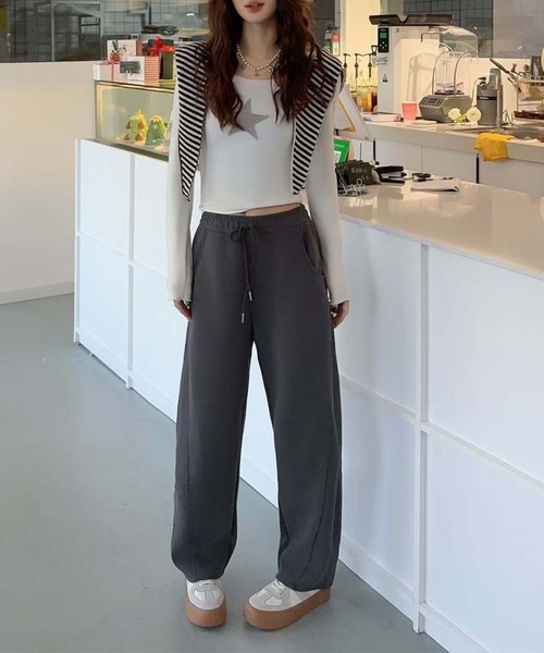 aimoha（アイモハ）の「セミワイドフィットパンツ（スウェットパンツ・レディース・ライトベージュ/杢グレー/イエロー/ダークグレー/ブラック・MEDIUM/X-LARGE/LARGE）」の8枚目の写真