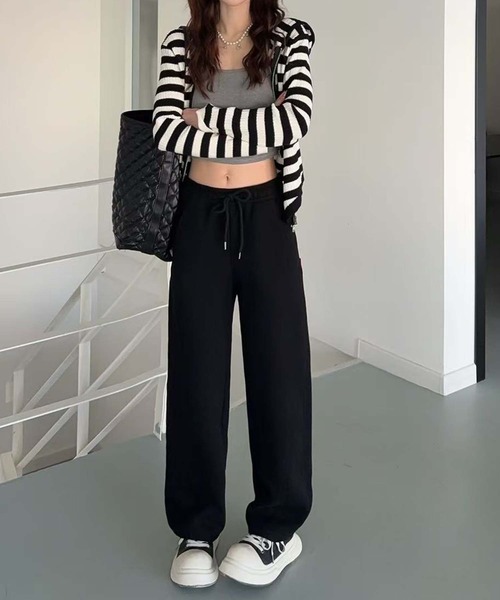 aimoha（アイモハ）の「セミワイドフィットパンツ（スウェットパンツ・レディース・ライトベージュ/杢グレー/イエロー/ダークグレー/ブラック・MEDIUM/X-LARGE/LARGE）」の16枚目の写真