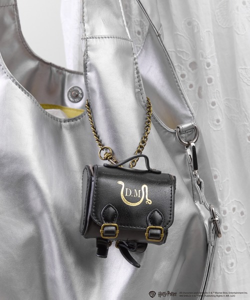 FLAPPER（フラッパー）の「FLAPPER:ハリー・ポッター ドラコ・マルフォイのサッチェル風Airpods ケース（ヘッドフォン/イヤホン・レディース・ブラック・FREE）」の17枚目の写真