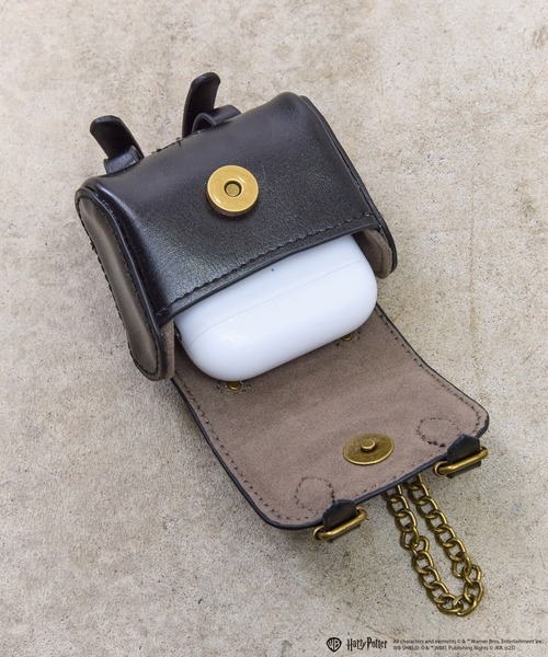 FLAPPER（フラッパー）の「FLAPPER:ハリー・ポッター ドラコ・マルフォイのサッチェル風Airpods ケース（ヘッドフォン/イヤホン・レディース・ブラック・FREE）」の18枚目の写真