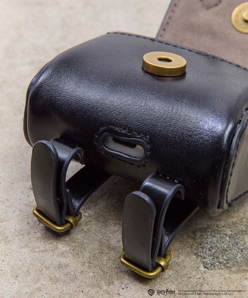FLAPPER（フラッパー）の「FLAPPER:ハリー・ポッター ドラコ・マルフォイのサッチェル風Airpods ケース（ヘッドフォン/イヤホン・レディース・ブラック・FREE）」の19枚目の写真
