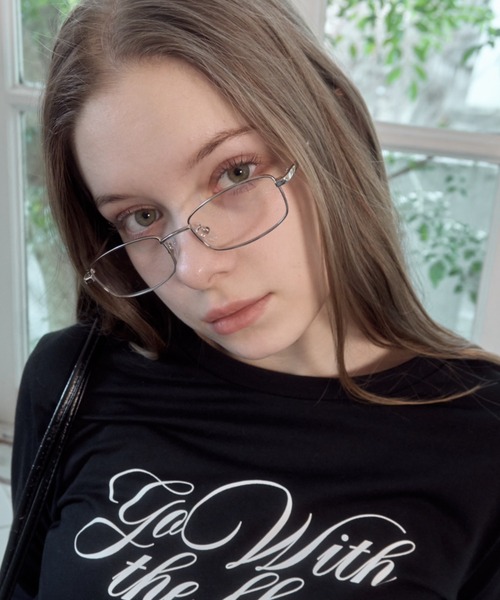 Birthday room（バースデイルーム）の「スクエア型メタルフレームメガネ/square metal frame（メガネ・レディース・ゴールド/シルバー・FREE）」の4枚目の写真