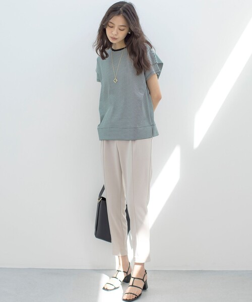 組曲（クミキョク）の「GIZAコットンドルマンスリーブ Tシャツ（Tシャツ/カットソー・レディース・ブラック系/スモーキーグリーン系/アイボリー系/ブラック系1/チェリーレッド/ネイビー×ホワイト/ネイビー系・2/3）」の13枚目の写真