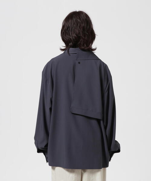casane(カサネ)の「CASANE(カサネ)別注デザインボタンビッグシャツ(Tシャツ/カットソー・レディース・チャコールグレー/ベージュ・F)」の10枚目の写真