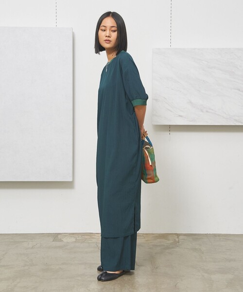 J.PRESS YORK STREET(ジェイプレスヨークストリート)の「【WOMEN】ワッシャーリラックス ワイドパンツ(その他パンツ・レディース・ネイビー系/イエロー系/ライトグレー系/ダークグリーン系/ダルブルー系・F)」の18枚目の写真