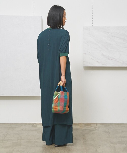 J.PRESS YORK STREET(ジェイプレスヨークストリート)の「【WOMEN】ワッシャーリラックス ワイドパンツ(その他パンツ・レディース・ネイビー系/イエロー系/ライトグレー系/ダークグリーン系/ダルブルー系・F)」の19枚目の写真