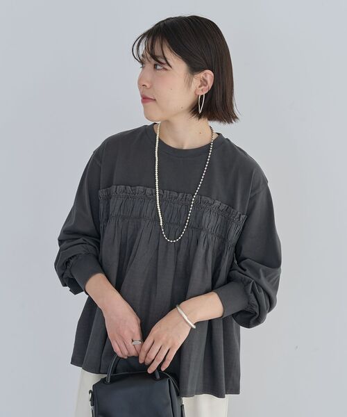 Green　Parks（グリーンパークス）の「ピグメントドッキングシャーリングプルオーバー（Tシャツ/カットソー・レディース・チャコールグレー/ダークブルー/ベージュ・FREE）」の19枚目の写真