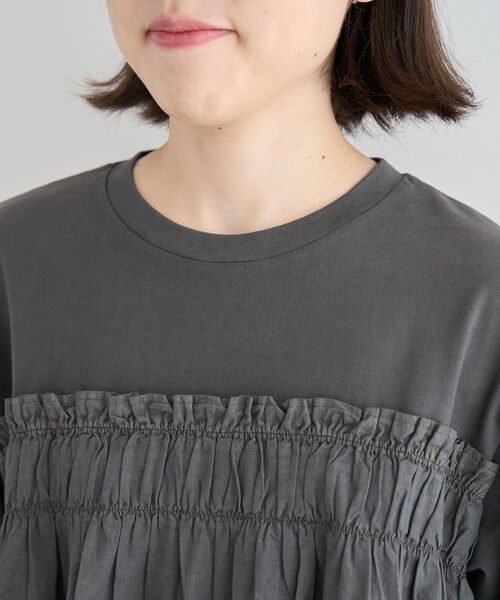 Green　Parks（グリーンパークス）の「ピグメントドッキングシャーリングプルオーバー（Tシャツ/カットソー・レディース・チャコールグレー/ダークブルー/ベージュ・FREE）」の20枚目の写真