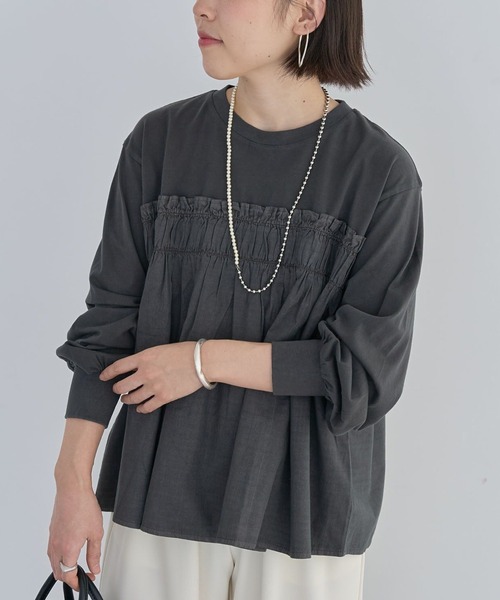 Green　Parks（グリーンパークス）の「ピグメントドッキングシャーリングプルオーバー（Tシャツ/カットソー・レディース・チャコールグレー/ダークブルー/ベージュ・FREE）」の2枚目の写真