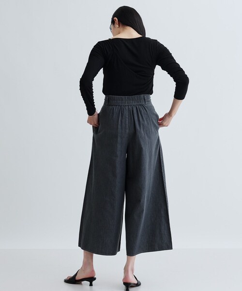 GALLEST（ギャレスト）の「【セットアップ可能】ダンガリータックフレアパンツ（その他パンツ・レディース・チャコールグレー/ネイビー・40/38/36）」の4枚目の写真