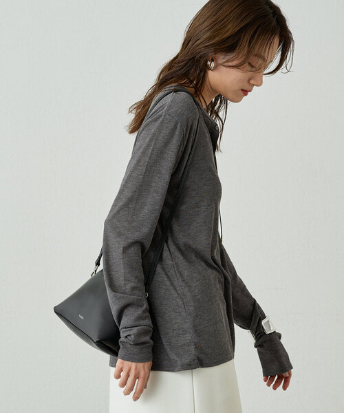 LOUNGEDRESS（ラウンジドレス）の「ヘンリーネックカットソー（Tシャツ/カットソー・レディース・ベージュ/チャコールグレー/オフホワイト・FREE）」の20枚目の写真