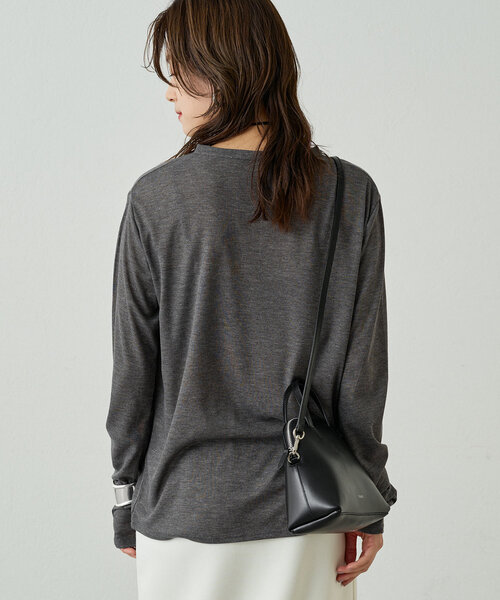 LOUNGEDRESS（ラウンジドレス）の「ヘンリーネックカットソー（Tシャツ/カットソー・レディース・ベージュ/チャコールグレー/オフホワイト・FREE）」の21枚目の写真