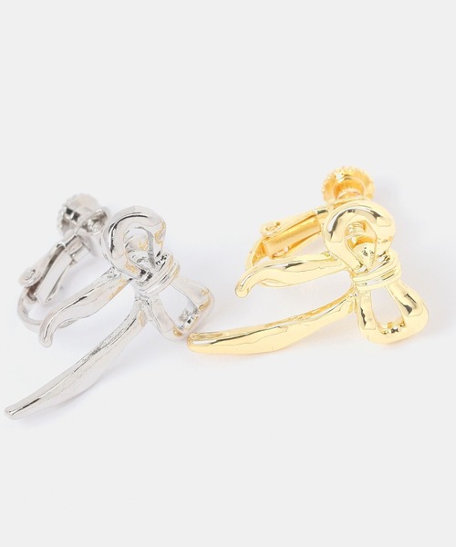 FOREVER 21(フォーエバー トゥエンティーワン)の「リボンデザインイヤリング3(イヤリング・レディース・シルバー/ゴールド・FREE)」の5枚目の写真